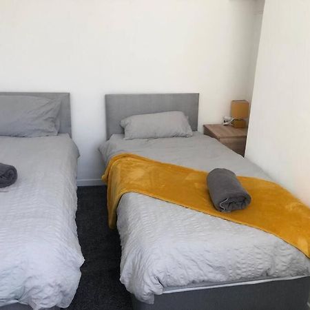 فيلا Modern 2 Bed Sleep 5 Close To Anfield Stadium ليفربول المظهر الخارجي الصورة