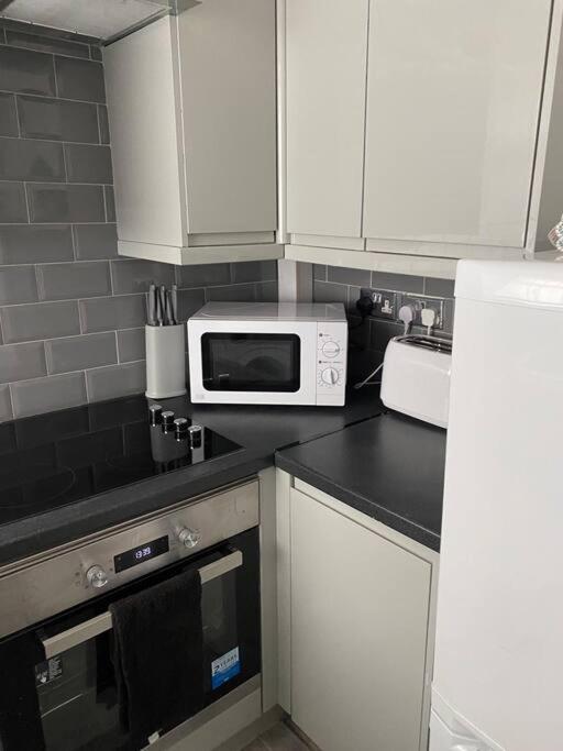 فيلا Modern 2 Bed Sleep 5 Close To Anfield Stadium ليفربول المظهر الخارجي الصورة